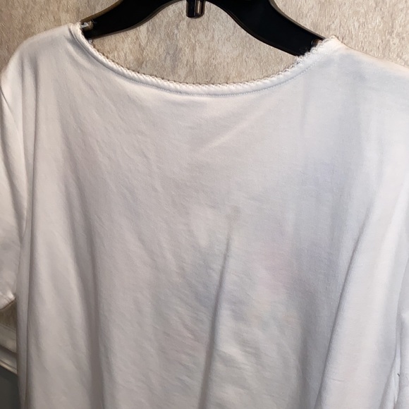 Beautiful Alfred Dunner Blouse with Embroidered Neckline Size L - Picture 5 of 11